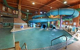 Polynesian Water Park Hotel Wisconsin Dells